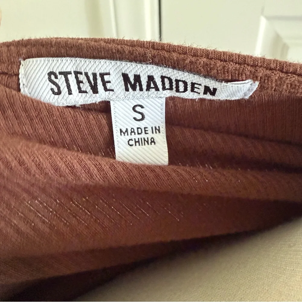 Steve Madden Brown Long Sleeve Bodysuit V-Neck Ribbed Size Small